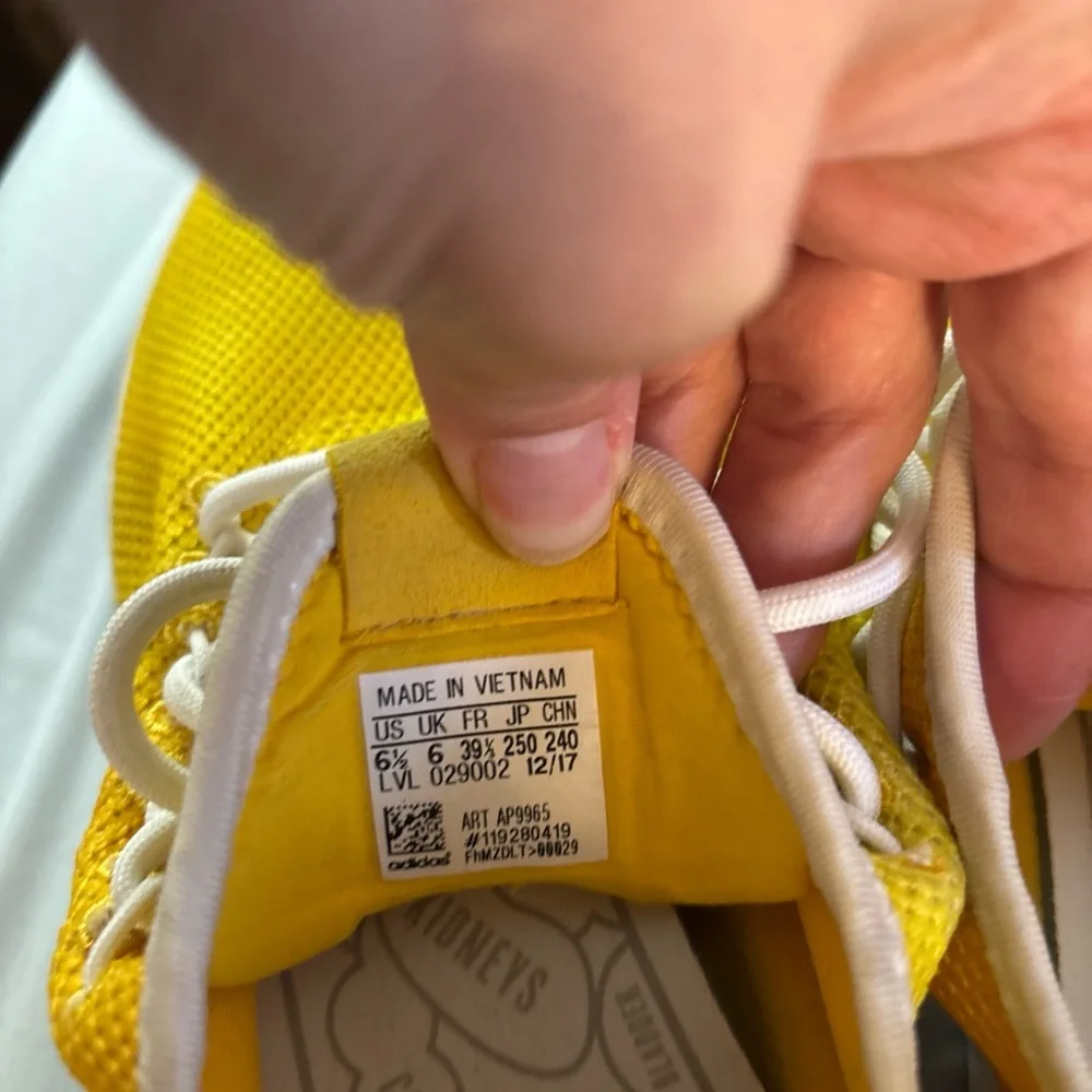 Adidas Pharrell Williams Hu Holi Tennis Yellow Mens Sz 6.5 Womens 8 UK 6 Unisex